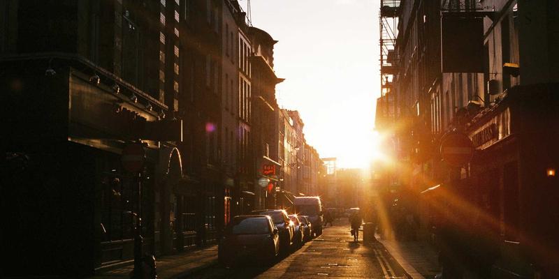 工业制冷新突破：上海浩夏余热回收制冷机组如何助力化工企业实现能源梯级利用与高效运维